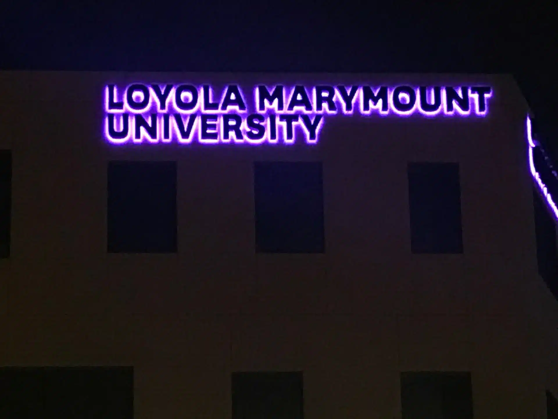 LMU University Hall in Los Angeles Illuminated Sign | Resource 4 Signs